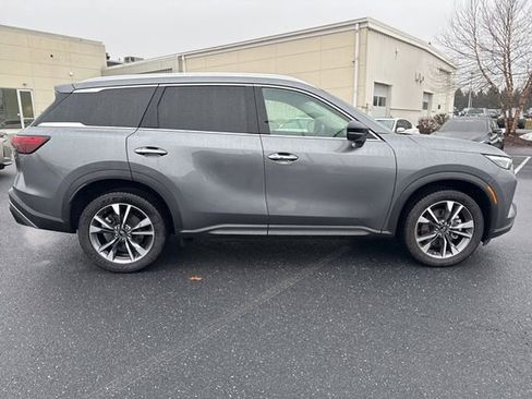 Certified 2023 INFINITI QX60 Luxe w/ Cargo Package image 8