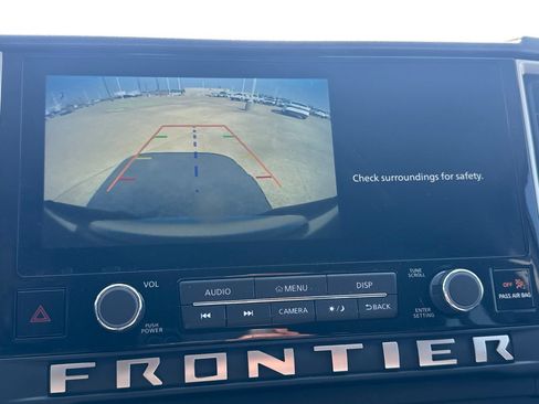 Certified 2025 Nissan Frontier SV w/ Tow Package RWD image 43