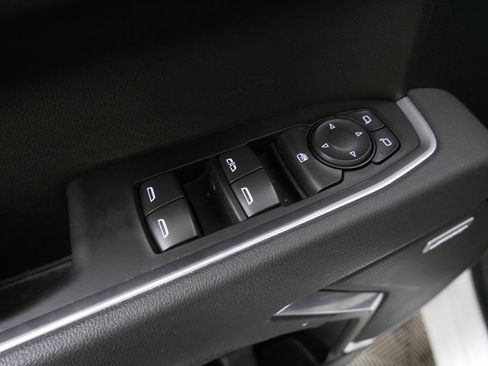 Used 2025 Chevrolet Silverado 1500 RST w/ Convenience Package II AWD/4WD image 16