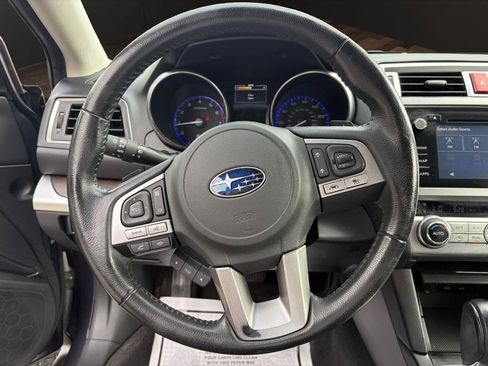 Used 2017 Subaru Outback 2.5i Limited AWD/4WD image 9