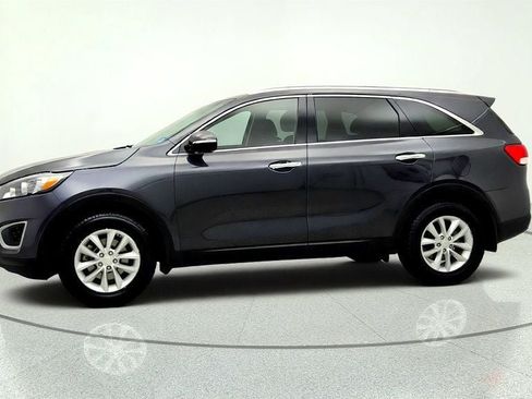 Used 2018 Kia Sorento FWD image 8