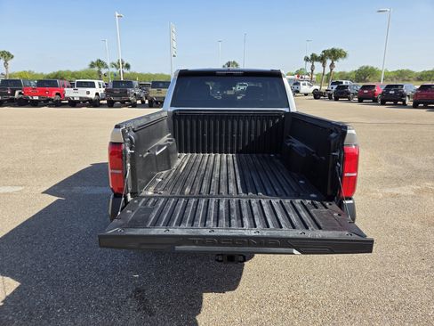 Used 2024 Toyota Tacoma SR image 23