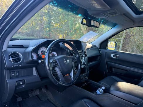 Used 2014 Honda Pilot Touring image 14