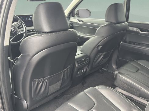 Used 2023 Hyundai Palisade Limited AWD/4WD image 16
