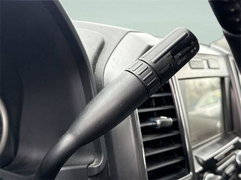 Used 2017 Ford F150 XLT w/ Equipment Group 302A Luxury image 38