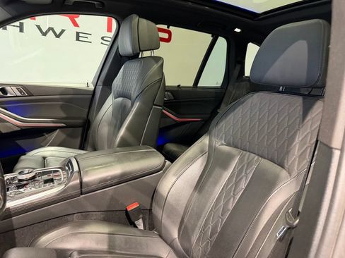 Used 2024 BMW X5 M60i AWD/4WD image 32