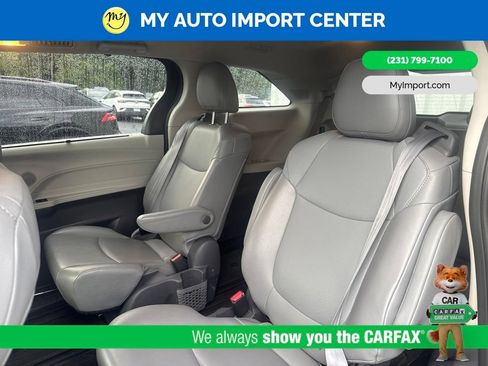 Used 2021 Toyota Sienna XLE w/ XLE Plus Package AWD/4WD image 21