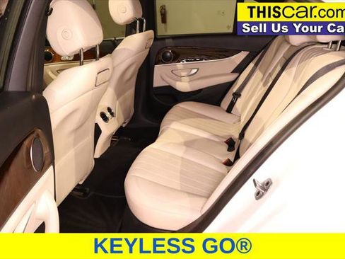 Used 2019 Mercedes-Benz E 300 image 25
