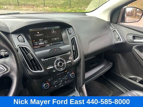 Used 2015 Ford Focus Titanium image 33