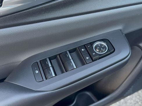 Certified 2024 Toyota Prius XLE image 19