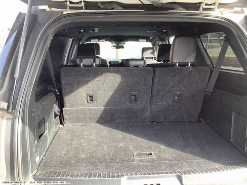 Used 2021 Ford Expedition Max XLT image 14