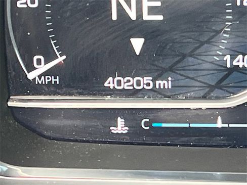 Used 2022 GMC Yukon XL AT4 w/ Max Trailering Package image 28