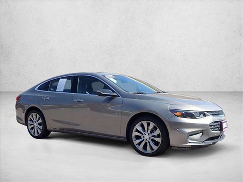Used 2017 Chevrolet Malibu Premier w/ Premier Sun and Wheel Package FWD image 6