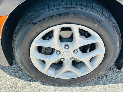 Used 2018 Chrysler Pacifica Touring-L Plus FWD image 21