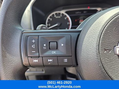 Used 2024 Nissan Rogue S FWD image 22