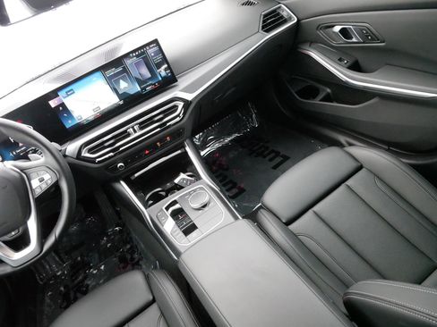 Used 2024 BMW 330i xDrive Sedan image 11