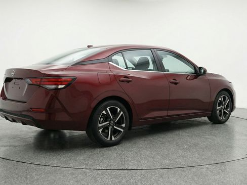 Used 2025 Nissan Sentra SV image 9