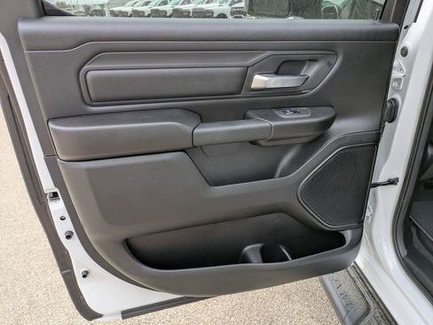 New 2026 RAM 1500 Express AWD/4WD image 15