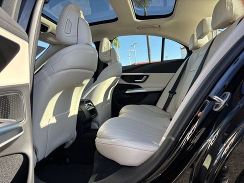 New 2026 Mercedes-Benz E 350 4MATIC Sedan image 11