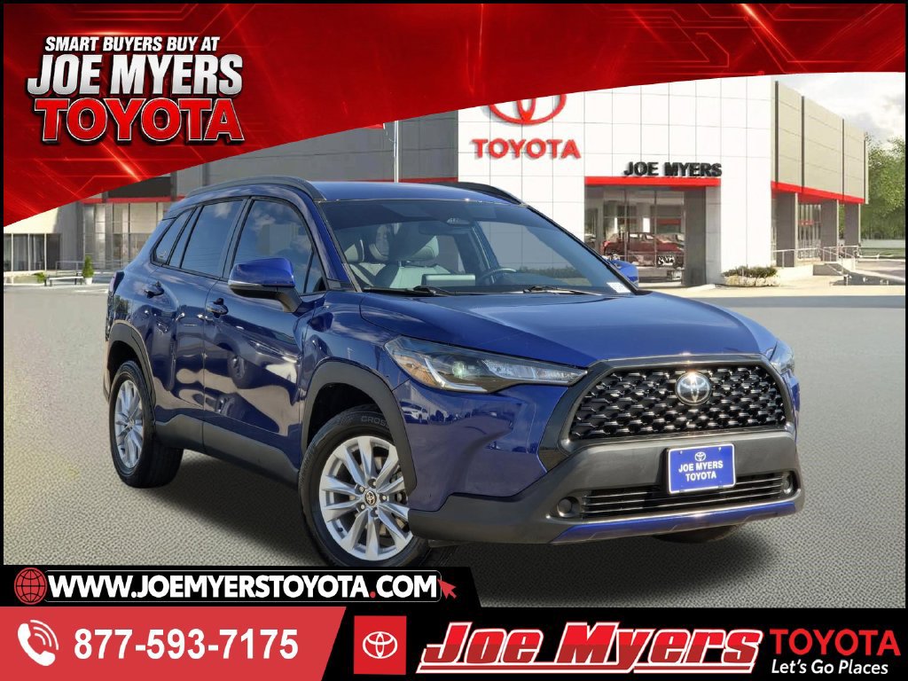 Used 2023 Toyota Corolla Cross LE FWD image 1