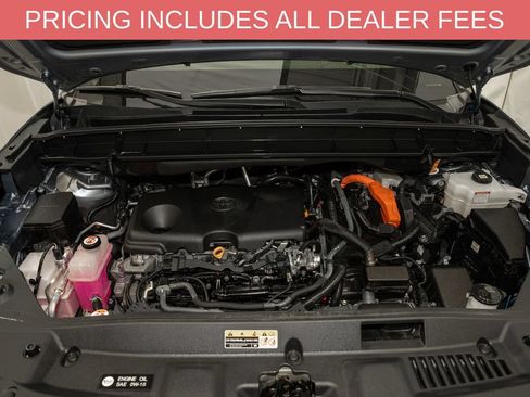 Certified 2024 Toyota Highlander Limited AWD/4WD image 22
