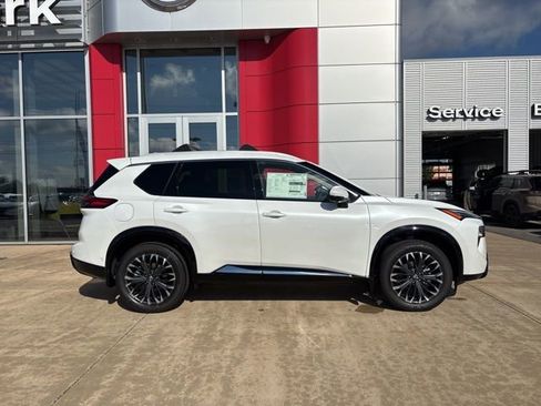 New 2026 Nissan Rogue Platinum w/ Platinum Premium Package image 5