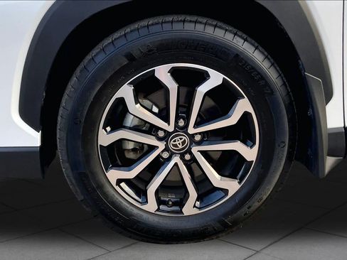 Used 2024 Toyota Corolla Cross AWD Hybrid image 11