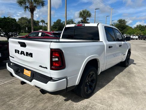 Used 2025 RAM 1500 Big Horn AWD/4WD image 5