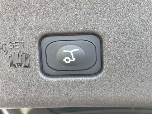 New 2026 Lincoln Nautilus Black Label w/ Jet Appearance Package image 13