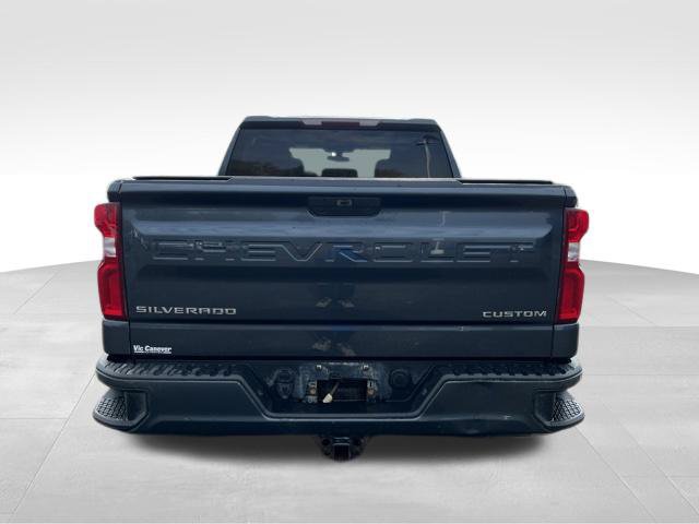 Used 2020 Chevrolet Silverado 1500 Custom w/ Custom Value Package AWD/4WD image 4