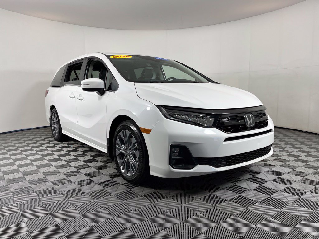 Certified 2026 Honda Odyssey Touring image 23