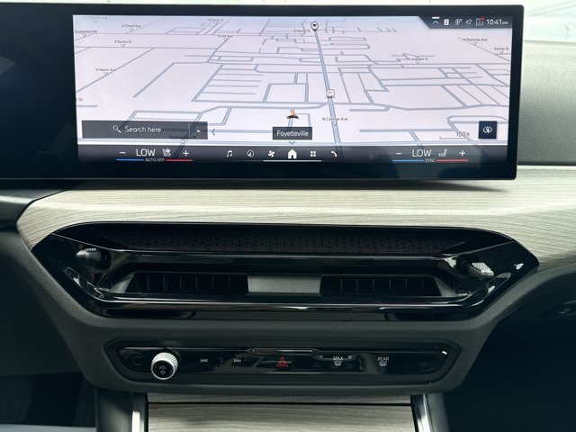 Used 2025 BMW 330i xDrive Sedan AWD/4WD image 17