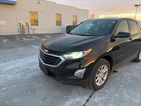 Used 2020 Chevrolet Equinox LT image 3