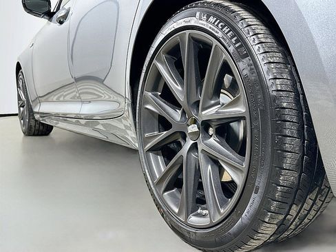 Used 2021 Cadillac CT5 V w/ Premium Package image 9