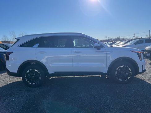 New 2026 Kia Sorento S w/ S Panoramic Sunroof Package AWD/4WD image 4