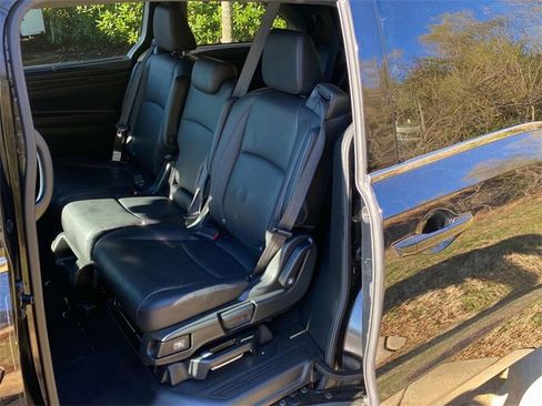 Used 2023 Honda Odyssey Sport image 11