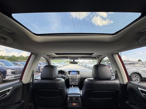 Used 2018 Nissan Pathfinder SL w/ SL Premium Package FWD image 24