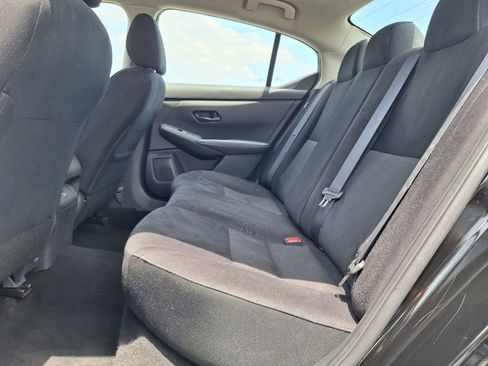Used 2025 Nissan Sentra SV FWD image 28