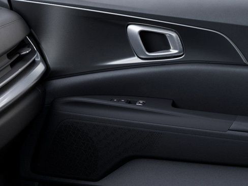 New 2026 Kia Carnival SX w/ SX Dark Edition Package FWD image 25