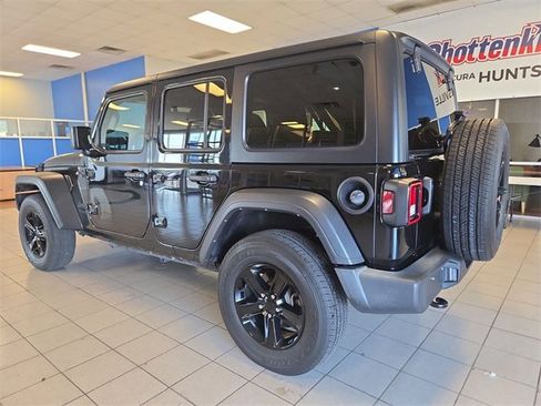 Used 2022 Jeep Wrangler Unlimited Sport image 6