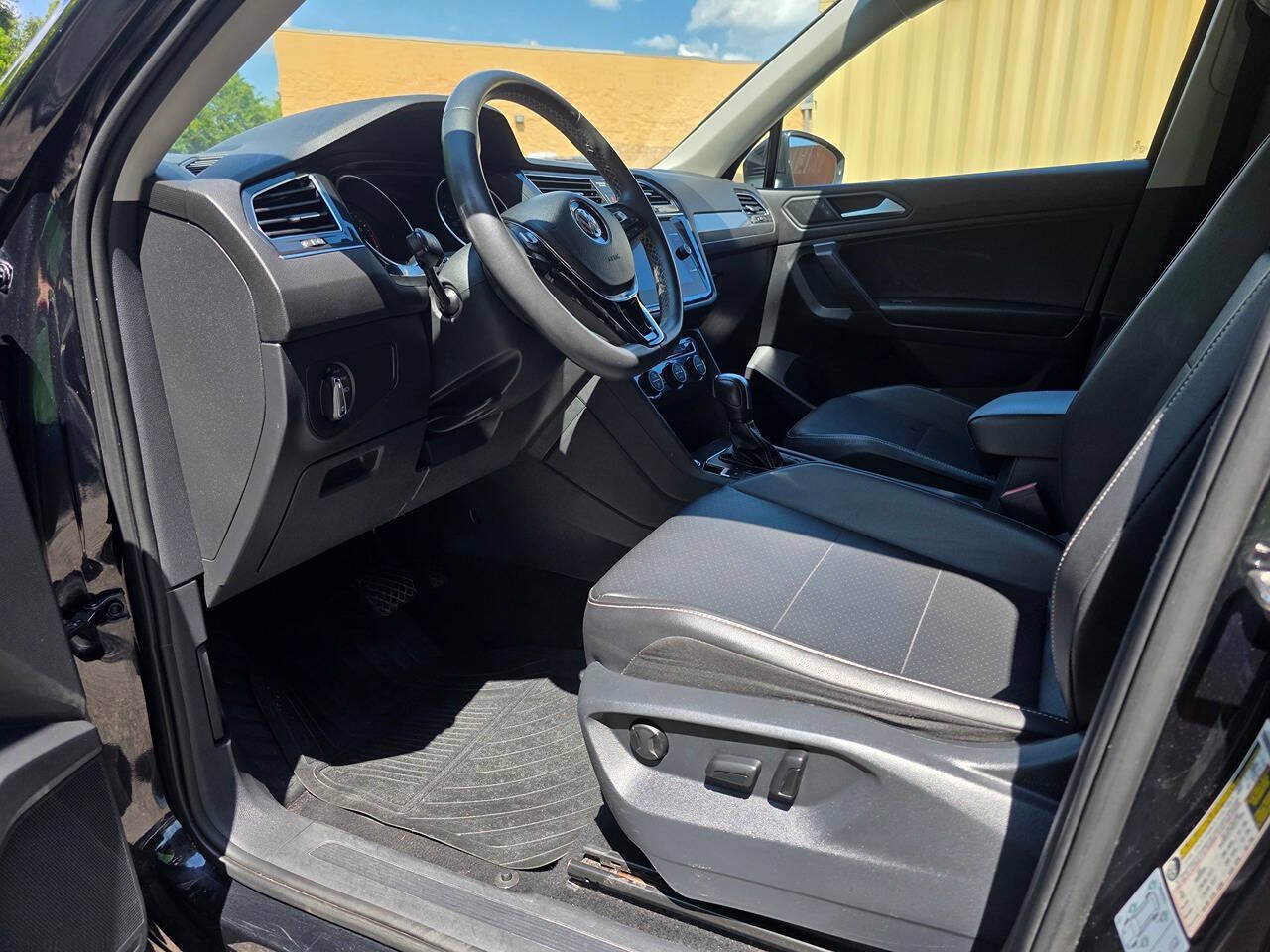 Used 2021 Volkswagen Tiguan S AWD/4WD image 12