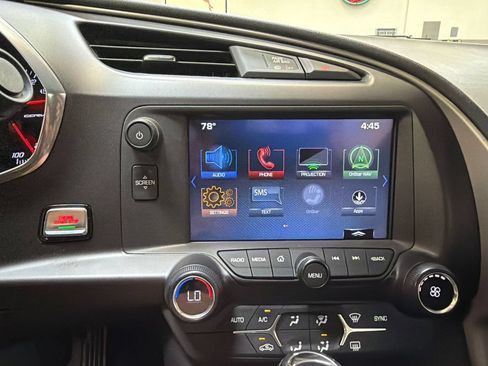 Used 2019 Chevrolet Corvette Stingray Coupe w/ 1LT RWD image 20