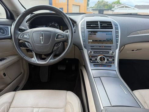 Used 2018 Lincoln MKZ Reserve w/ Technology Package FWD image 21