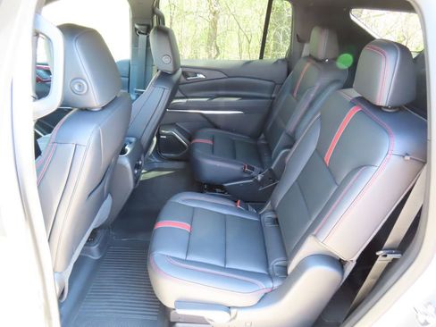 New 2026 Chevrolet Traverse RS AWD/4WD image 26
