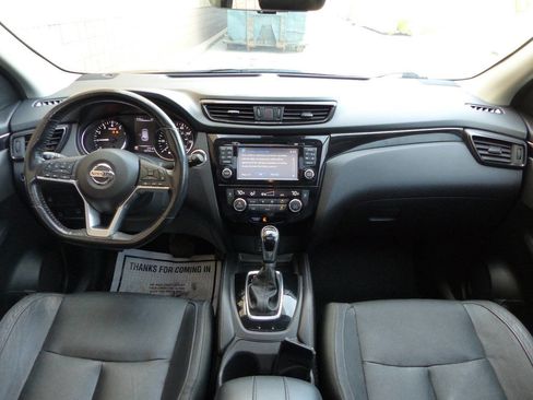 Used 2018 Nissan Rogue Sport SL w/ SL Premium Package AWD/4WD image 22