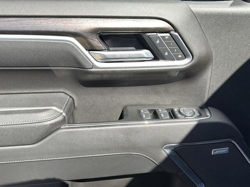 Used 2025 Chevrolet Silverado 1500 LTZ image 12