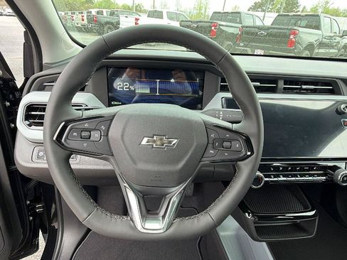 New 2027 Chevrolet Bolt LT w/ Comfort Package FWD image 18