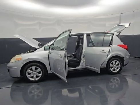 Used 2009 Nissan Versa Hatchback FWD image 26