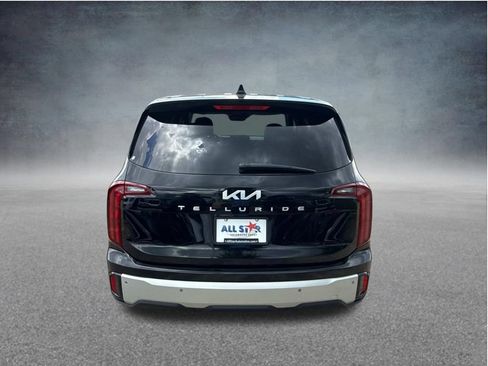 Used 2024 Kia Telluride LX FWD image 9