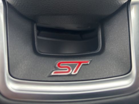 Certified 2022 Ford Explorer ST w/ Equipment Group 401A image 16